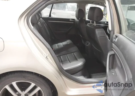 2006 Volkswagen Jetta 2.5 из США, поврежденный, VIN 3VWSF71K86M746862